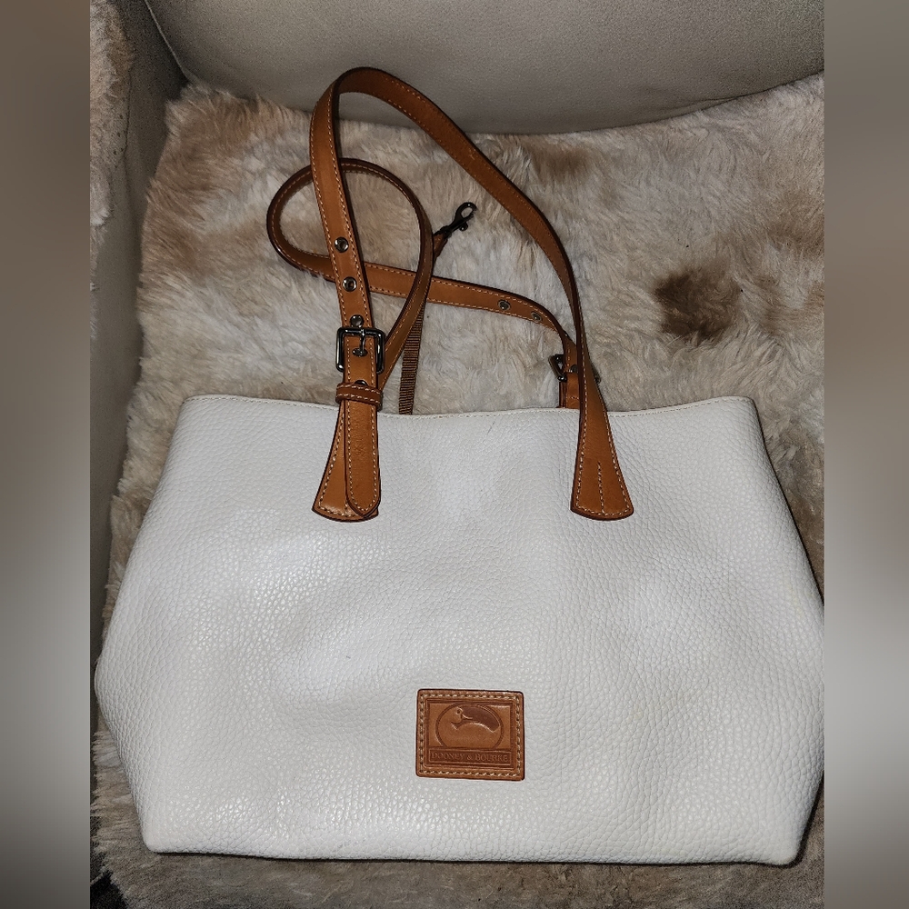 Elegant White and Tan Leather Dooney Bourke Gorgous Tote Bag - Picture 2 of 16